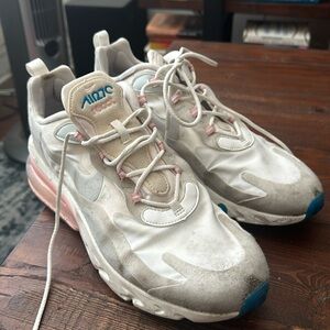 Men’s Nike sneakers size 11